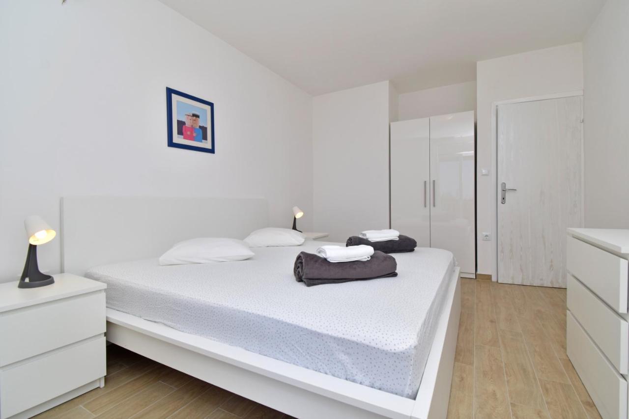 Apartments Despot Tučepi Buitenkant foto